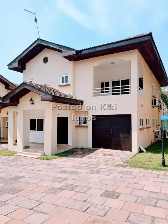 Mansion in Accra